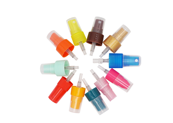 Kolorowa pompa do opryskiwaczy kosmetycznych z drobną mgiełką Niestandardowa pompa rozpylająca z pół nasadką